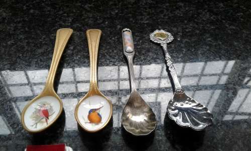 ASSORTED SPOON COLLECTION.